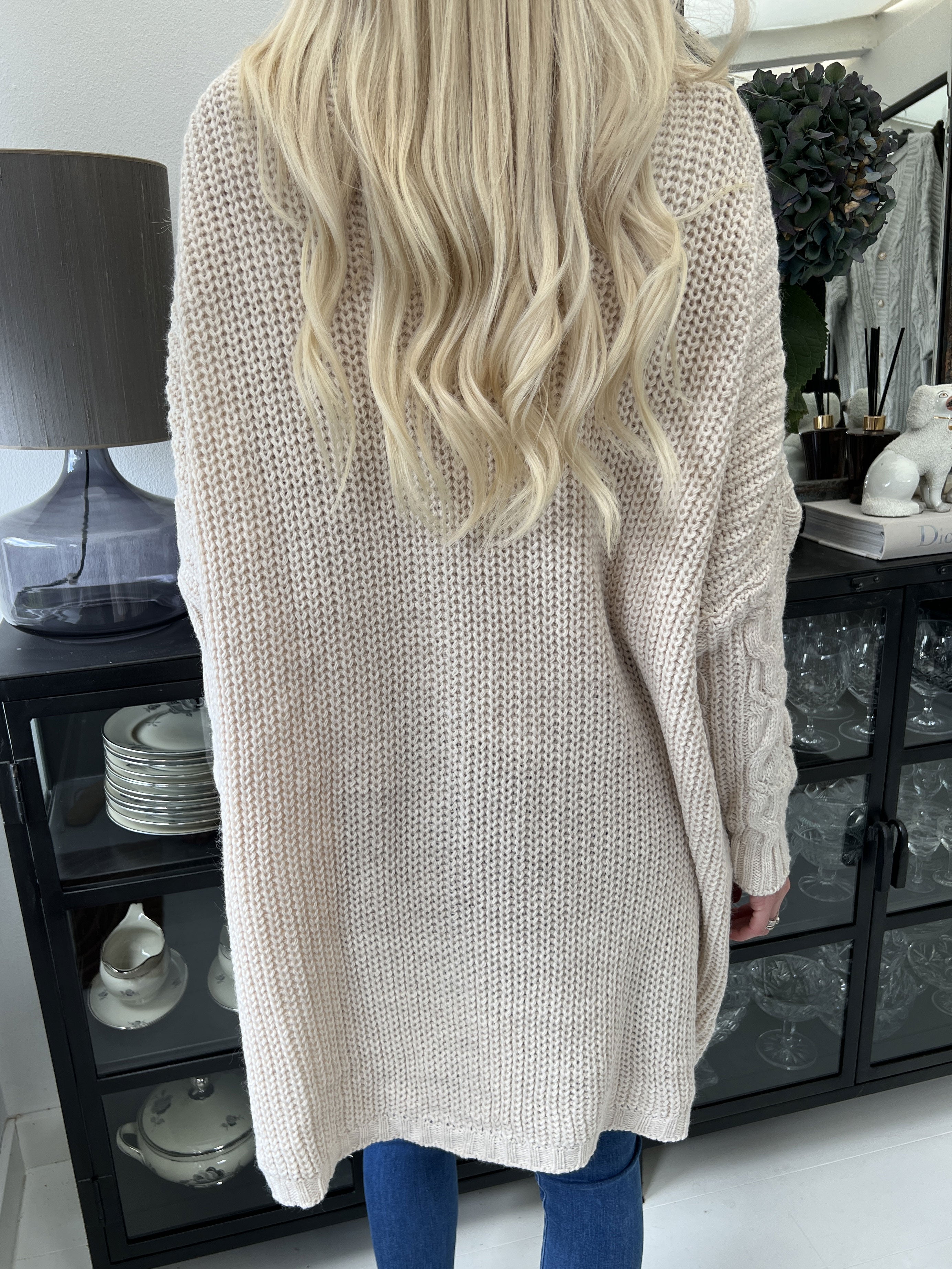 Noa - Strikcardigan med kabelstrik